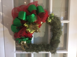 0073-Square-moss-wreath-w-green/red-ribbons